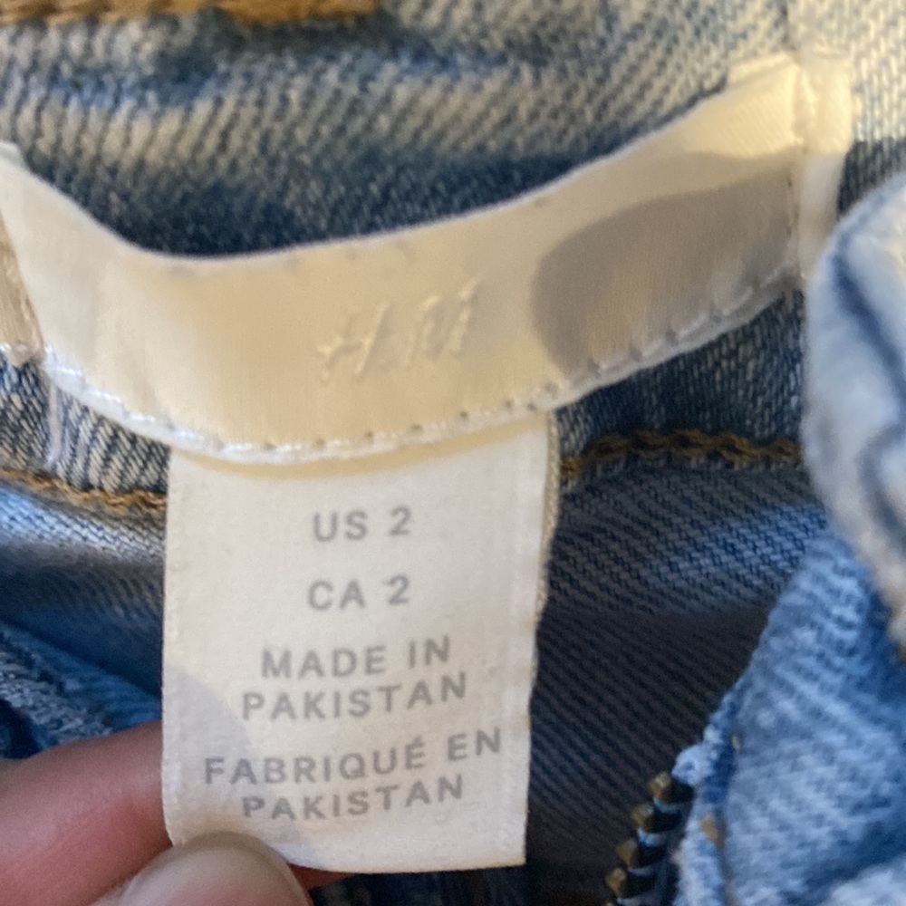 Jean shorts - Picture 3 of 3